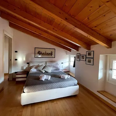 公寓 Plinio, Center Town *