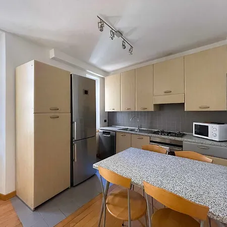 Plinio, Center Town * 贝拉焦