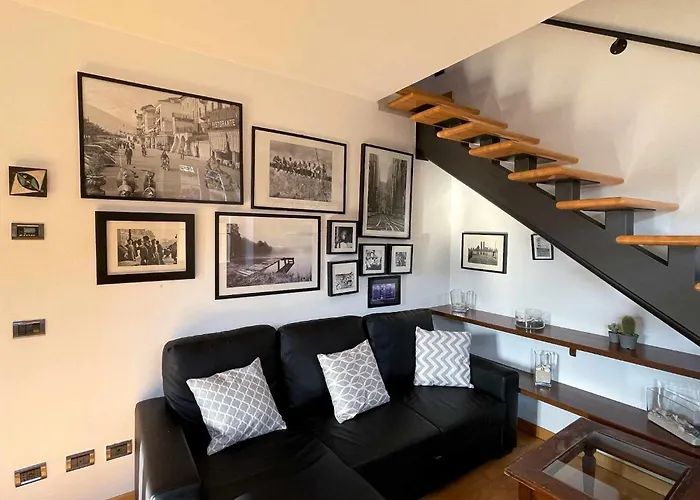 Plinio, Center Town בלאג'יו